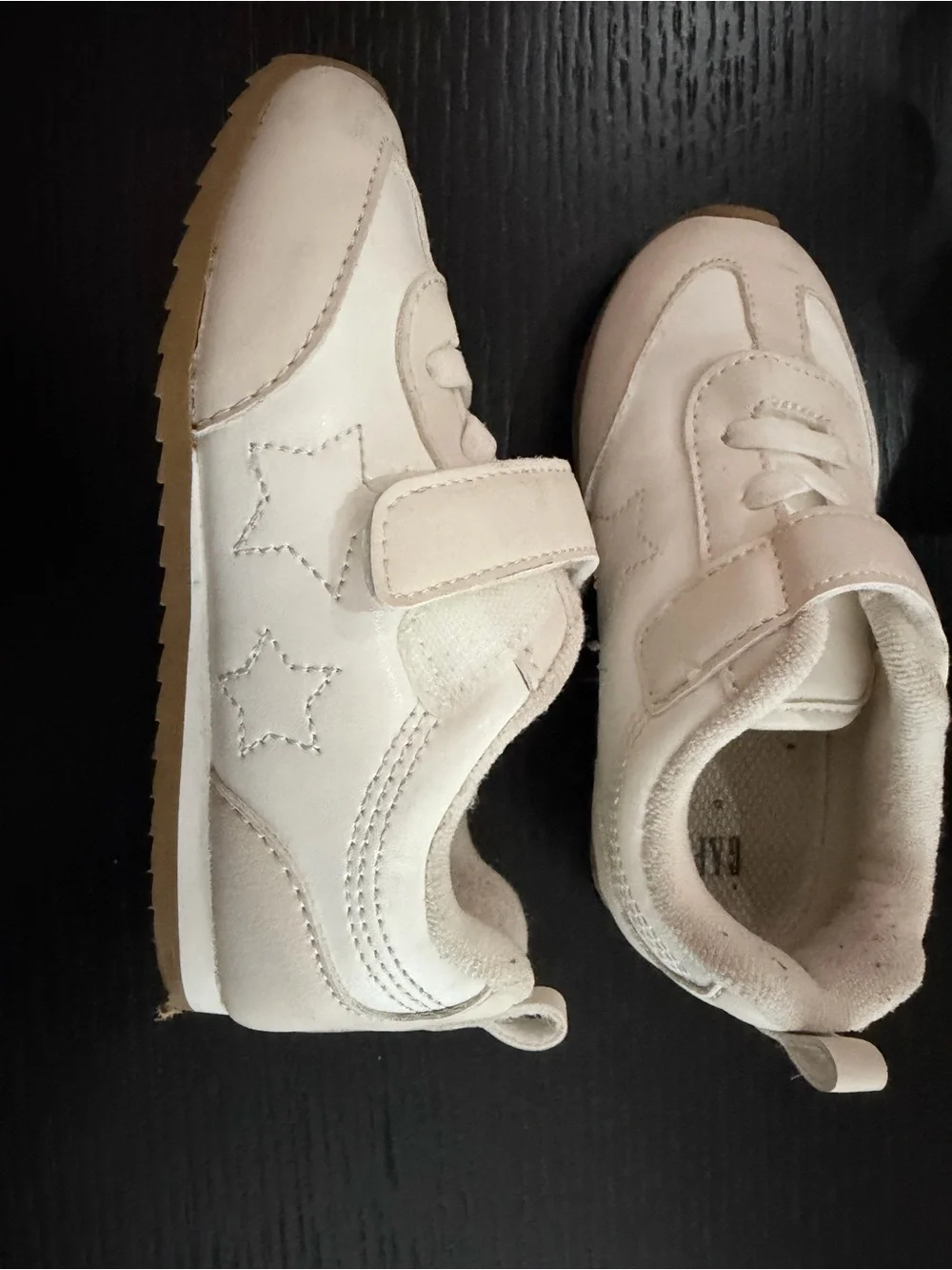 GAP Kids Cream & Gum Rubber Neutral Sneaker with Star Detail